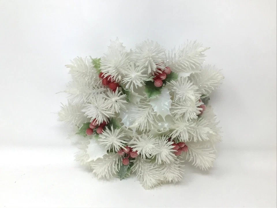 Vintage MCM Plastic Candle Ring Wreath White Pine & Holly Red Berries 3” Ring - Изображение 2 из 4