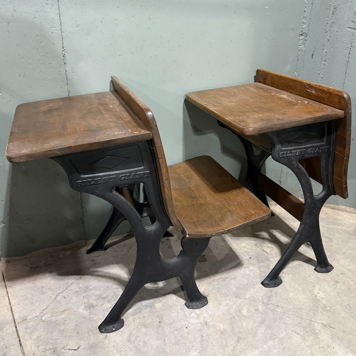Antique 1800s SILENT GIANT Folding Child School Desk Set Cast Iron