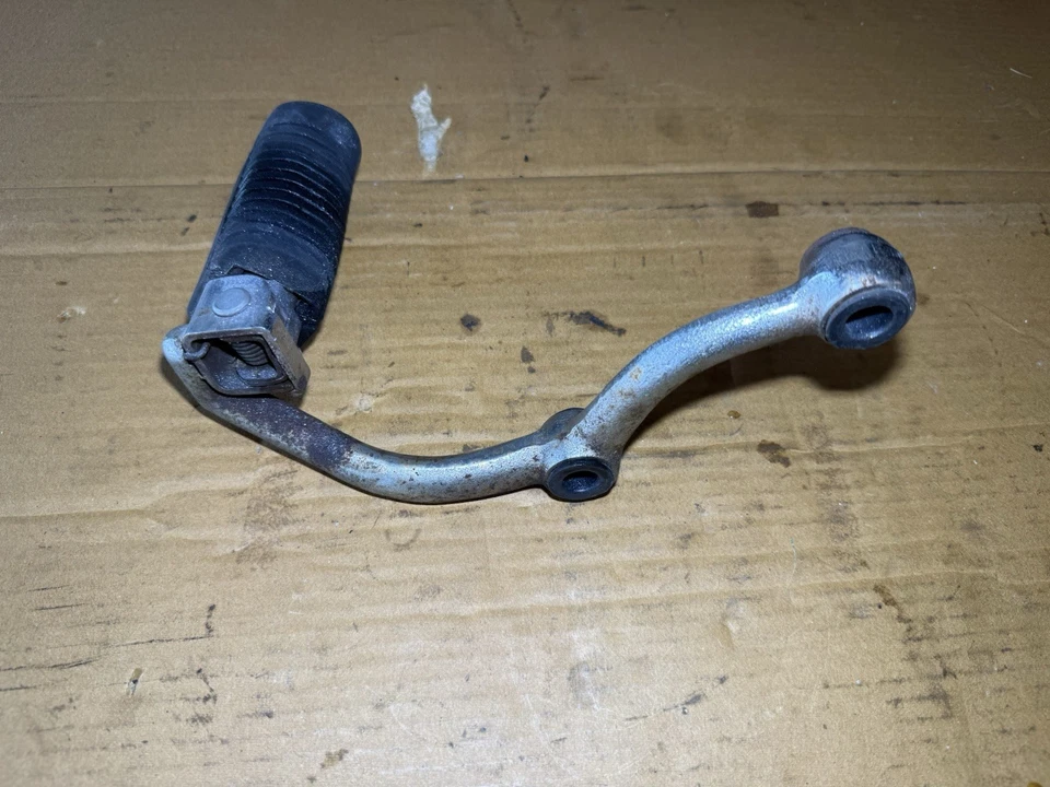 Yamaha XS850 Foot Pegs - Genuine - Pre-owned - Driver And Passenger - Image 4 of 4