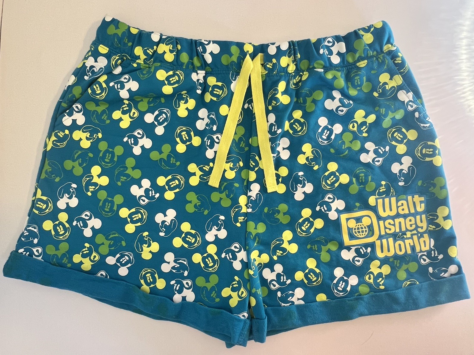 Y2K Disney World Turquois Mickey Mouse Head Print Cuffed Shorts Size L Turquois