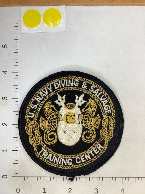 VINTAGE US NAVY SEA DIVERS & SALVAGE TRAINING CENTER PATCH