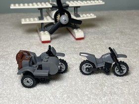 LEGO Indiana Jones 7623 Temple Escape 7620 Motorcycle Chase Minifigures + Plane