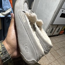 UGG Slippers Women's Light Gray Suede Sheepskin Ansley Moccasins Slip On Size 7