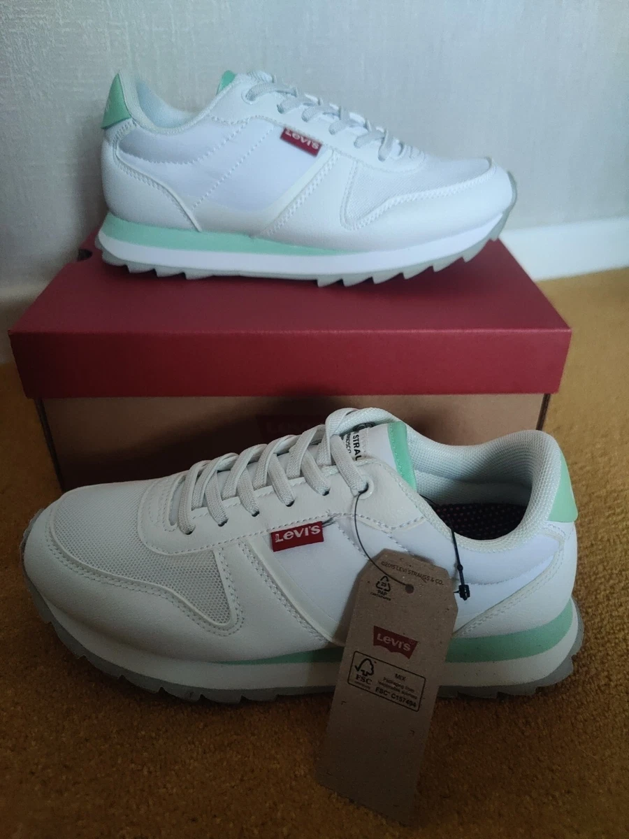 Kids on sale levi trainers