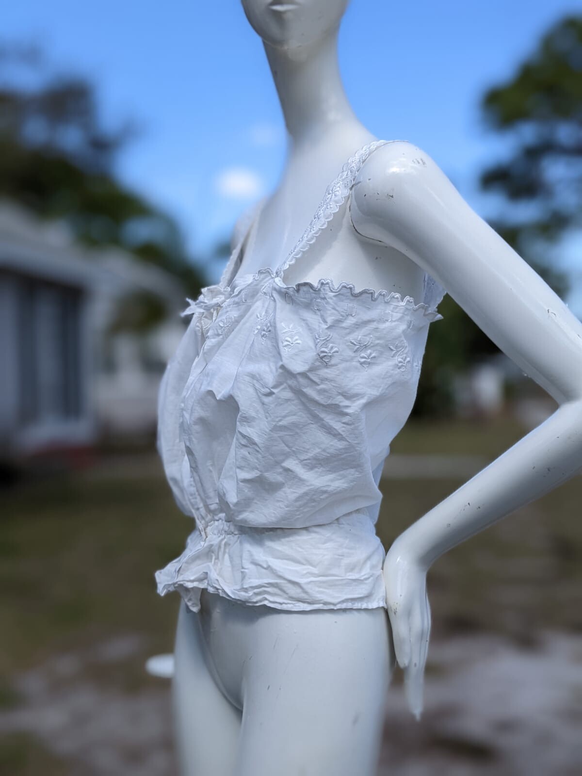 BEAUTIFUL EDWARDIAN EMBROIDERED WHITE COTTON CAMISOLE BLOUSE