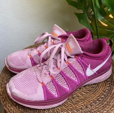 nike flyknit lunar pink