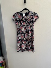 White Fawn Black Floral Dress Size Medium short sleeve mini dress round neck
