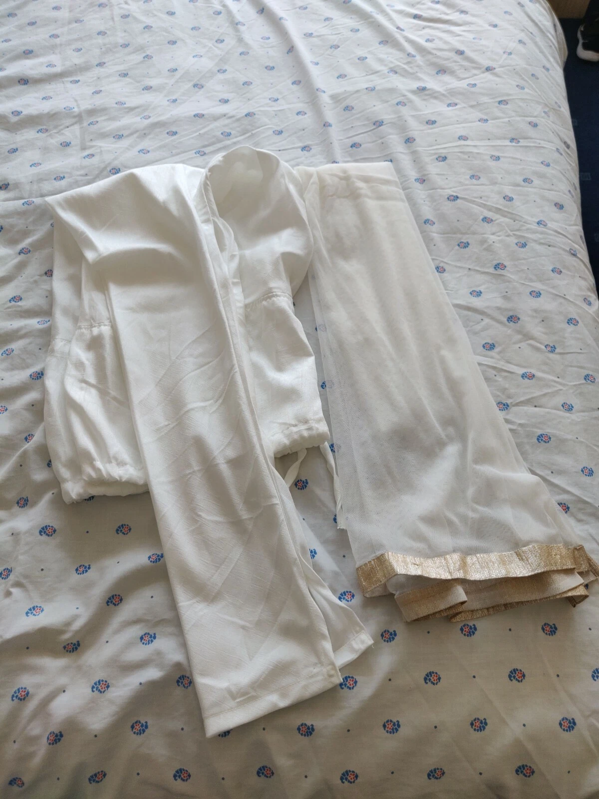 OFF WHITE Abito Anakali Churridar indiano bianco sporco Medium con chunni e pantaloni