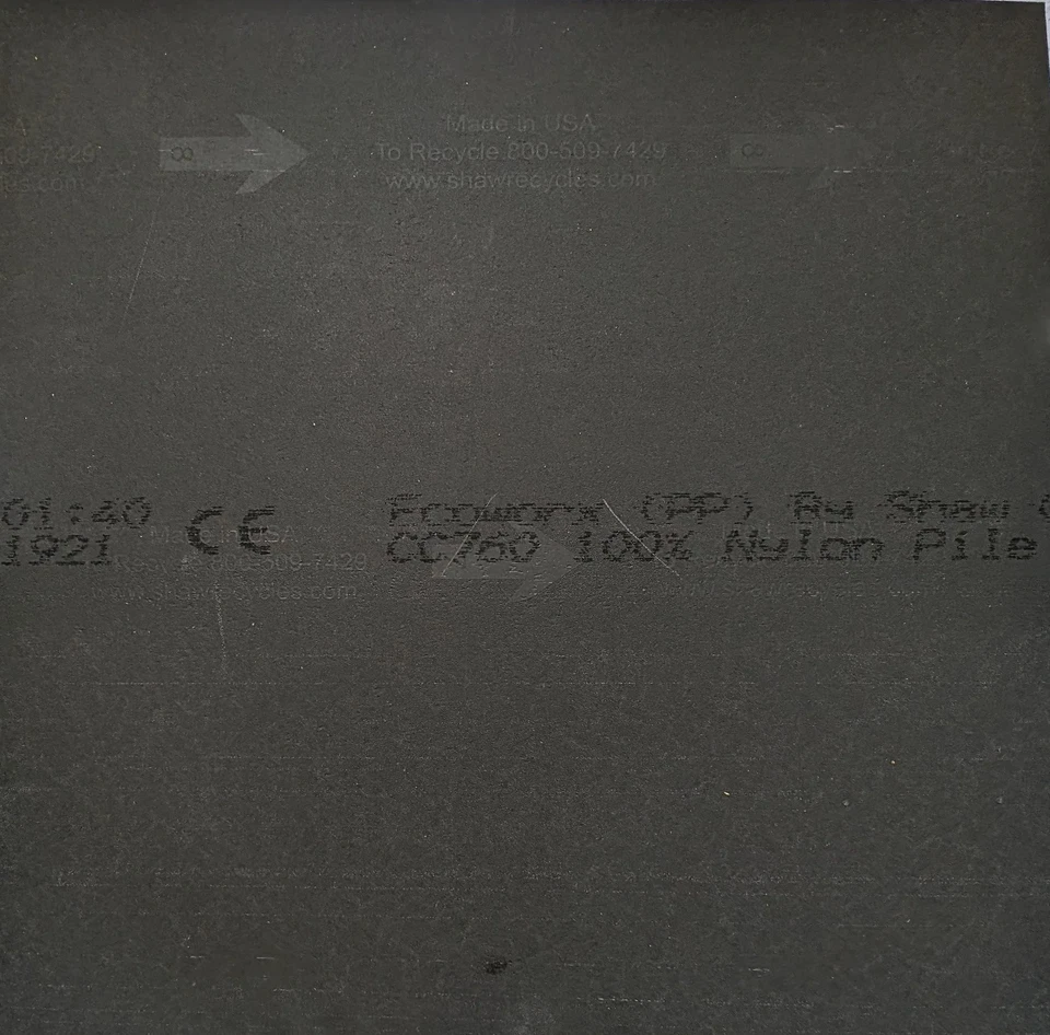 Alfombra Shaw Z663Z Beige Azulejo-24"x 24" (12 Azulejos/estuche, 48 sq. ft/estuche) Foto 2 de 2