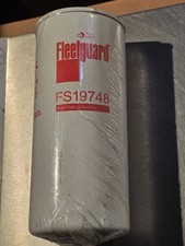 New Genuine Fleetguard FS19748 Fuel Filter