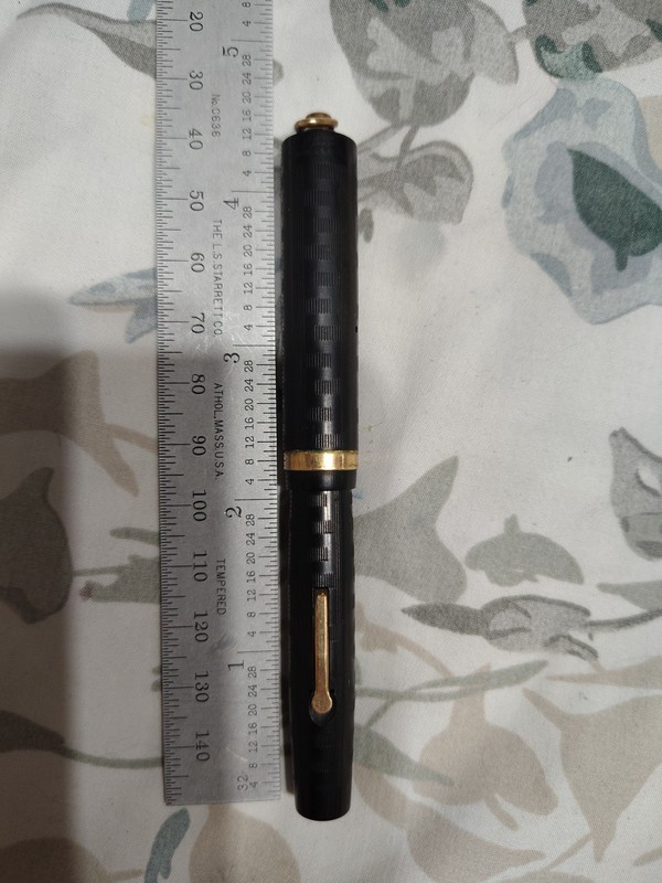 Wahl Eversharp Black Fountain Pen With 14k Gold Fine Point Nib 