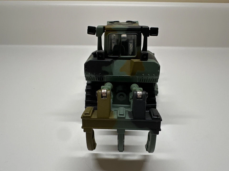 Cat D8R Series II Military Track-Type Tractor - Norscot - 1/50 - Image 4 of 4