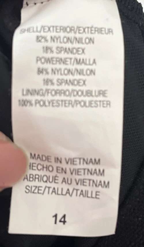 Traje de baño Longitude para mujer de una pieza negro liso 14 nailon spandex sin mangas Foto 3 de 4