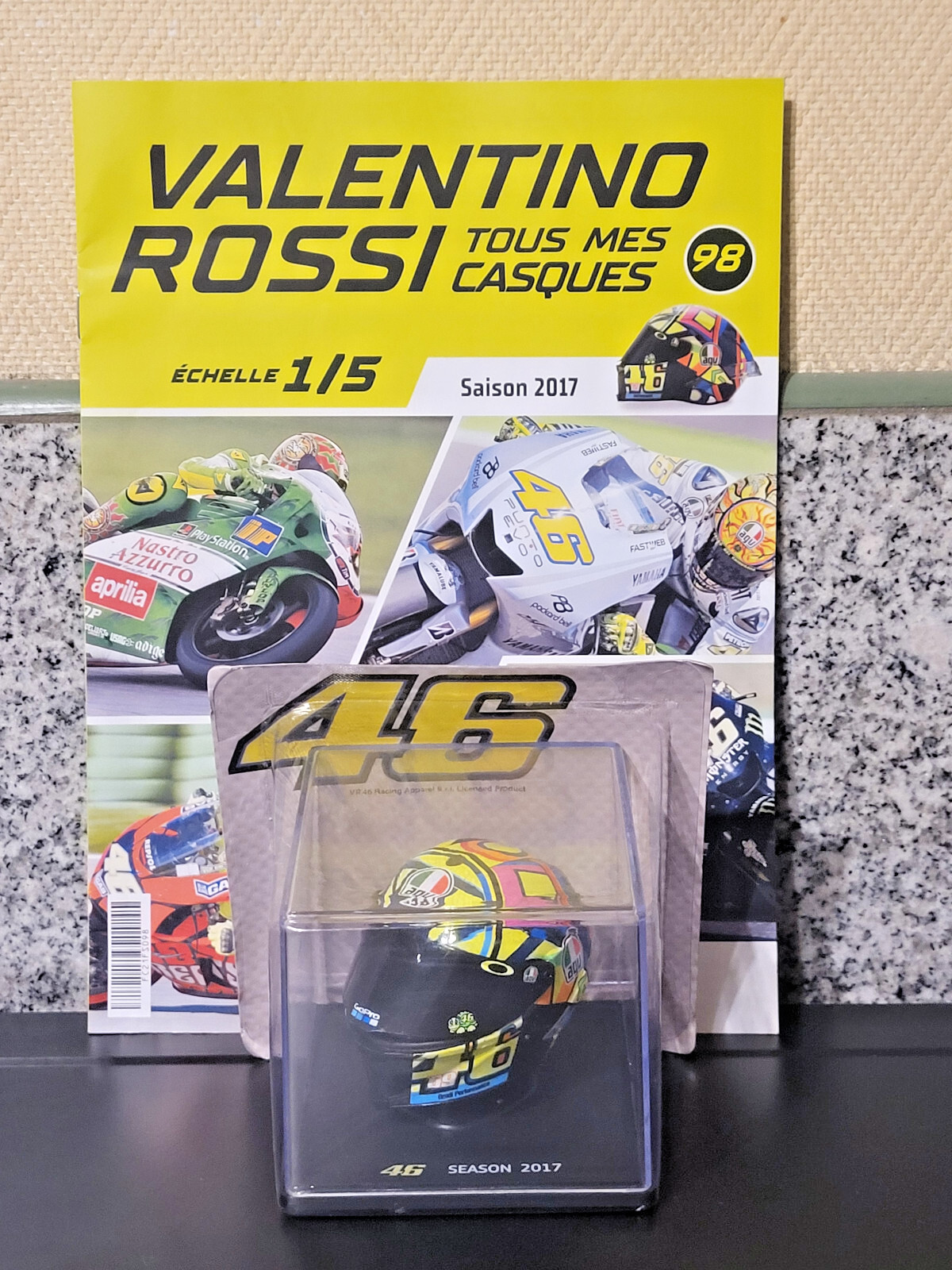 Casque Valentino Rossi 46 Moto Saison 2017 Miniature Collection Fascicule