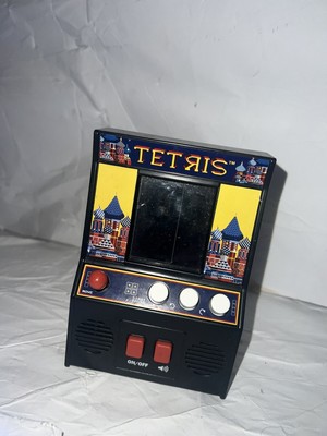 Tetris 5.5'' Arcade Classics Handheld Game (Basic Fun, 2018) *TESTED WORKING*