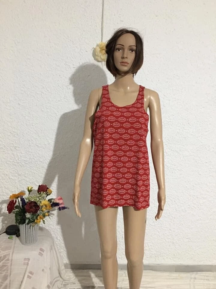 Top unisex MNML Couture tg 44 comoda L donna oppure S uomo