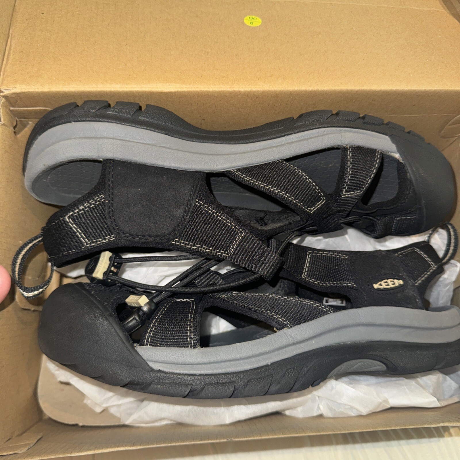 Keen Sandali Sportivi Uomo Nero Scarpe da Trail Acqua Maglia Elasticizzata 9 Nuovi con scatola