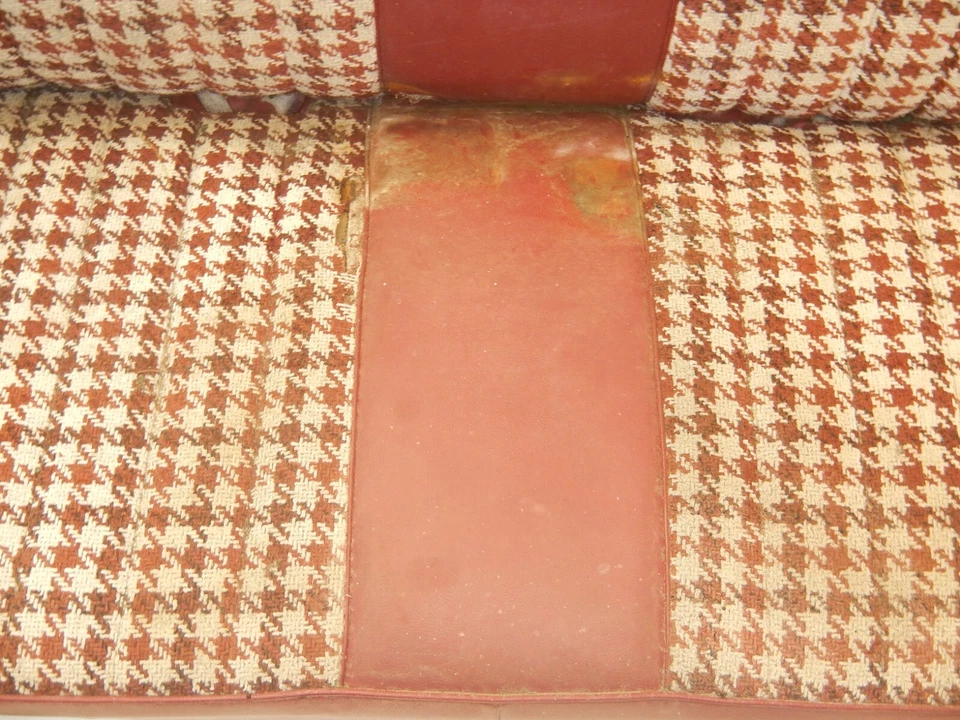 Jeep Willys 41-58 Red Rear Bench Seat FREIGHT SHIPPING - Image 4 of 4