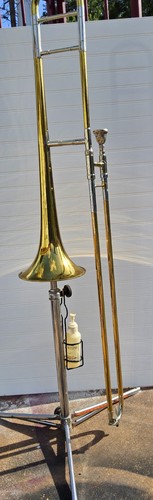 Conn Elkhart Trombone-7" bell, mouthpiece, case *see description
