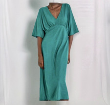 Women’s Kaftan Dress Size M Medium Loose Wide Sleeve V Neck Long Maxi Green Zara