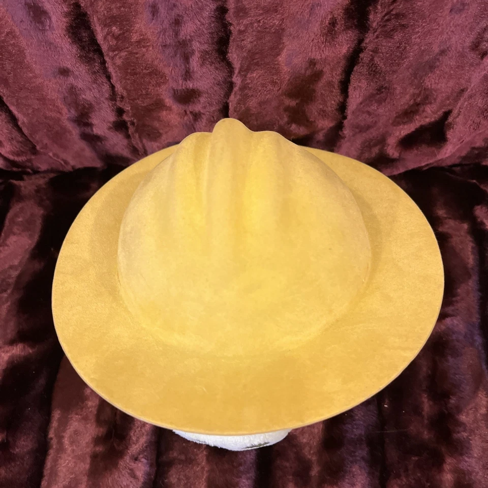 RARE~Angry Birds Plush 6” CONSTRUCTION HAT pig - Image 2 of 4