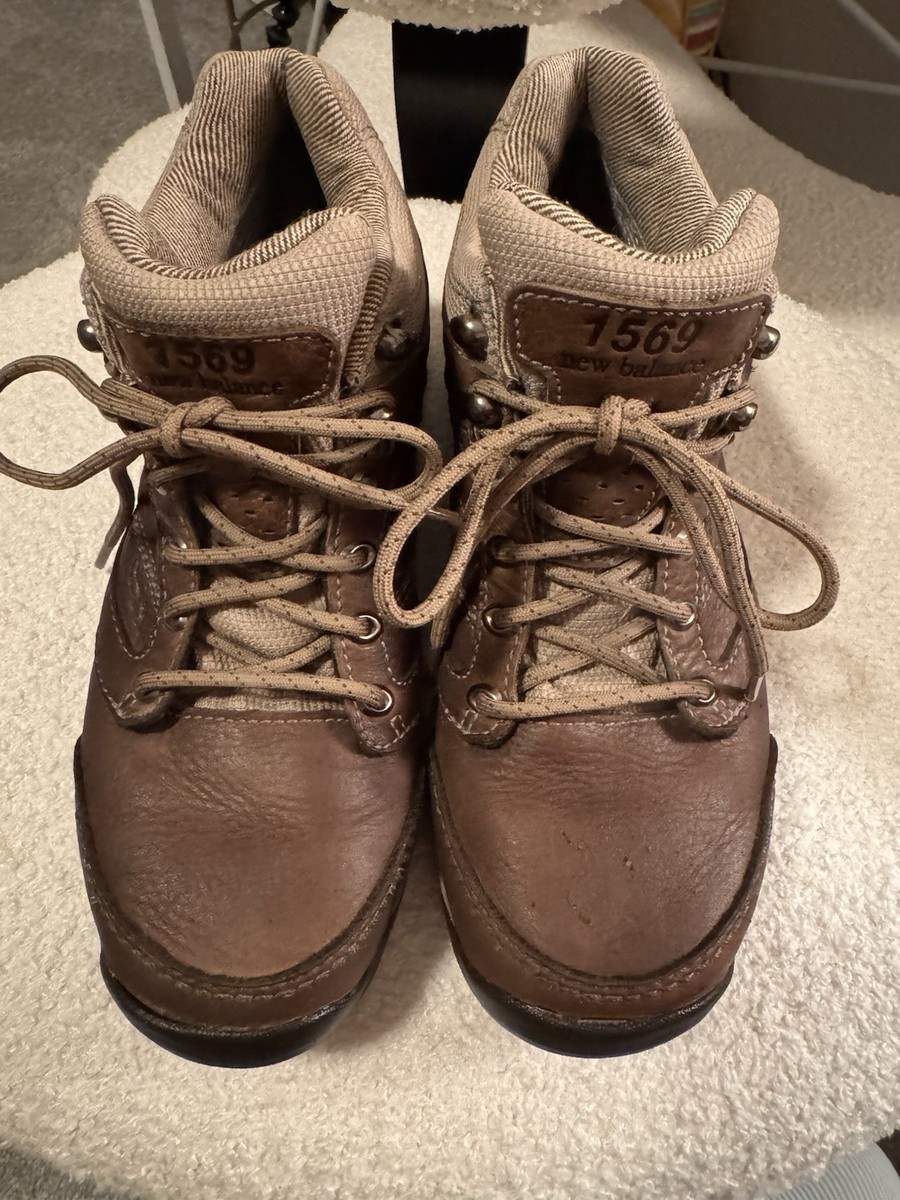 New Balance 1569 GoreTex Hiking Boot Women 7.5 Brown Leather 