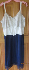 VTG Van Raalte Full Slip Womens 33 Navy Blue  White Lace Nylon Slip Nice Trim