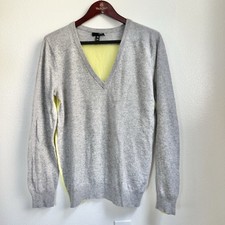 Aqua 100 Cashmere Colorblock V-Neck Sweater Gray  Neon Yellow Size Large