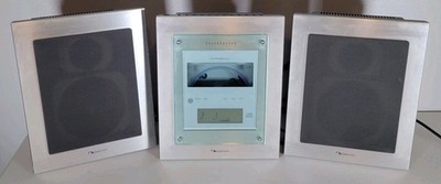 Nakamichi SoundSpace 5 Compact Stereo System - 3 CD Player / AM/FM