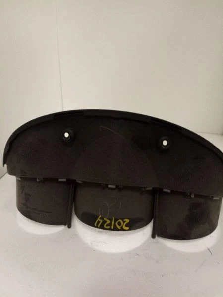 Suzuki Grand Vitara 2006 2007 2008 velocímetro moldura/bisel OEM  Foto 3 de 4