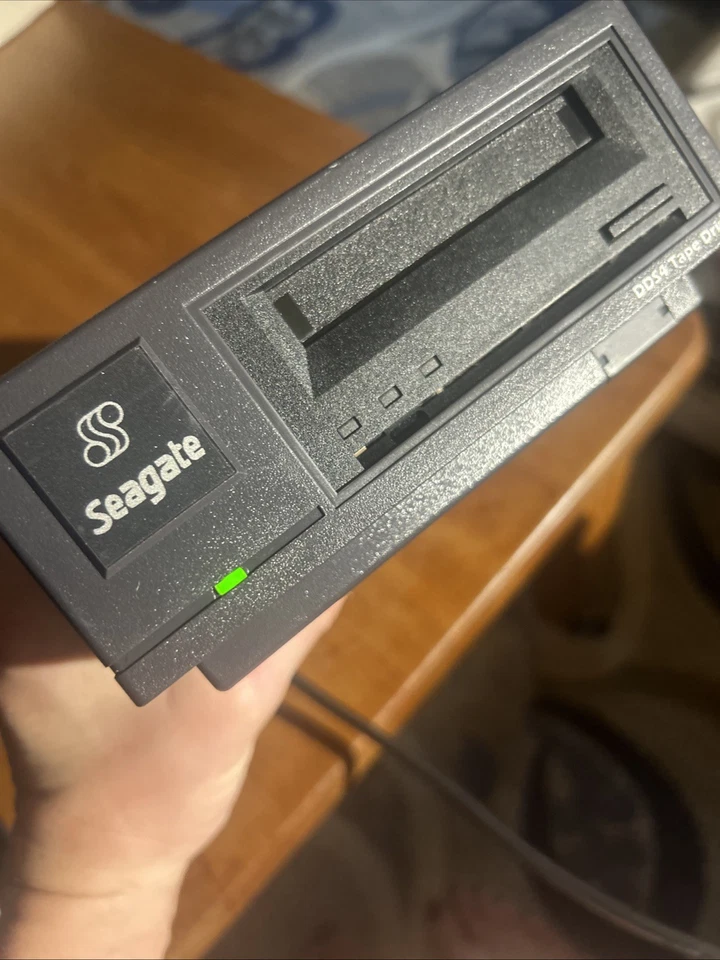 Seagate STD6401LW DDS4 Tape Drive Power Cable - Image 4 of 4