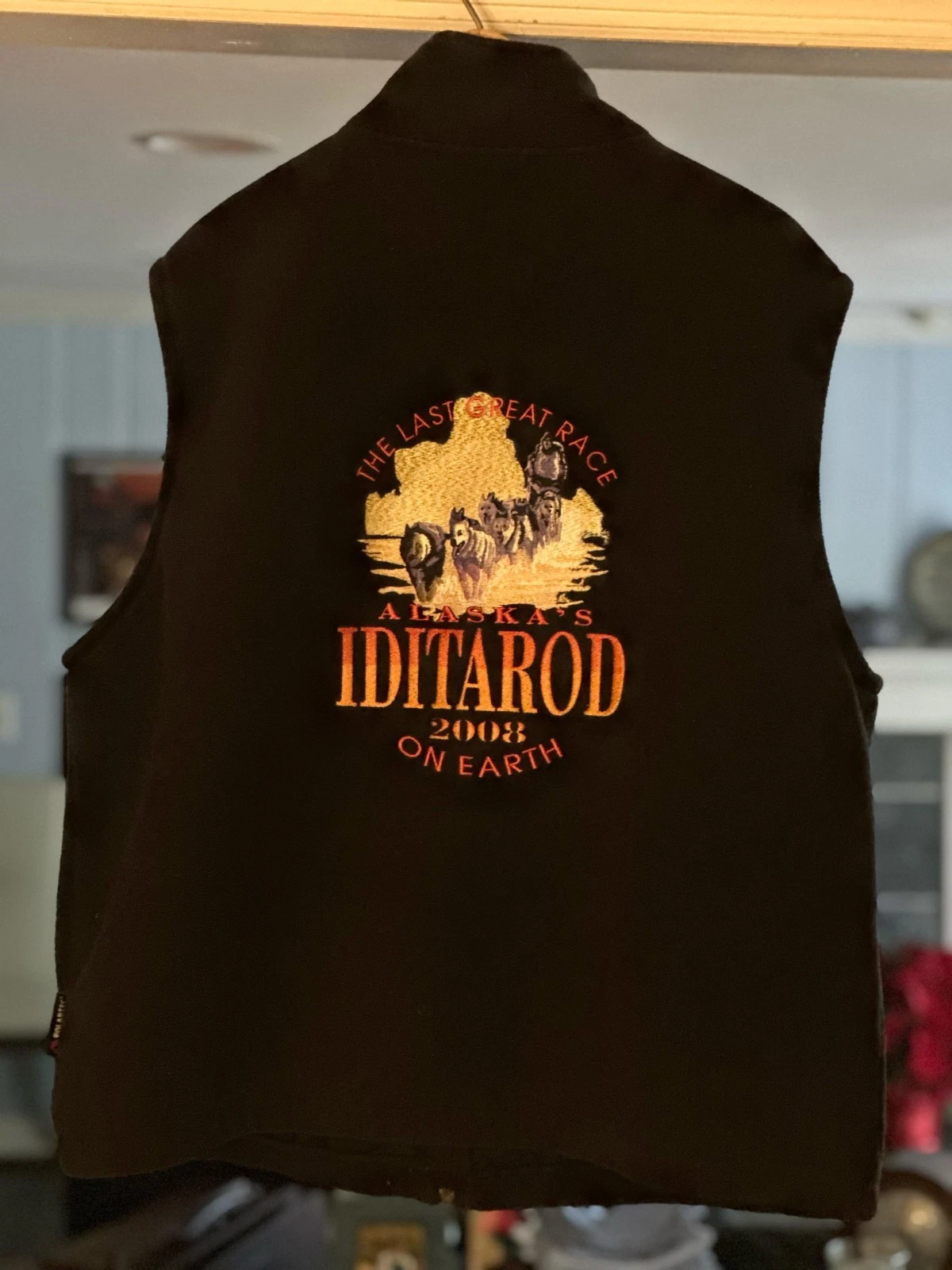 Cabela’s Iditarod Alaska BLACK FLEECE VEST Zip Embroidery sled Dog Logo Mens XL