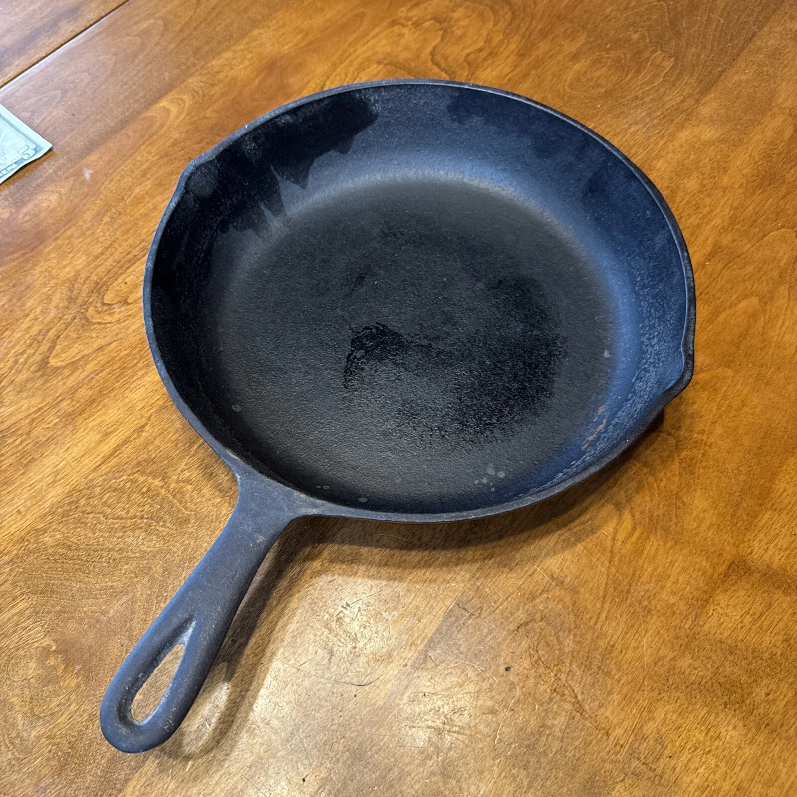 Vintage Unmarked No. 8 Cast Iron 10-5/8" In. Skillet with Heat Ring USA NICE
Opens in a new window