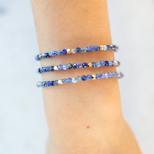 LOVELY BLUE SAPPHIRE Gemstone Beaded Bracelet Dainty Jewelry Sapphire blue - Picture 1 of 9