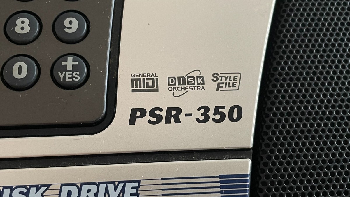 yamaha keyboard psr 350 power supply floppy disc and book