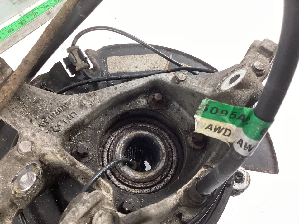 2011-2014 Dodge Charger Rear Left Side Spindle Knuckle Wheel Hub 68079761AA OEM. - Image 2 of 4