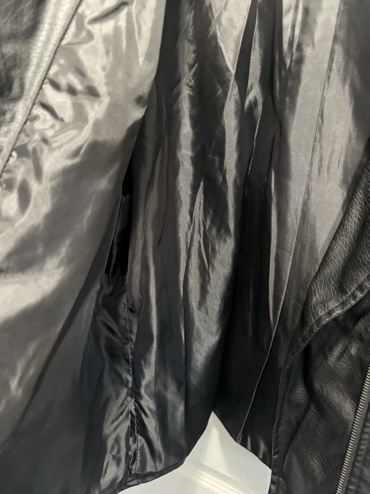 Jaqueta de motociclista feminina celebridade rosa preta couro sintético tamanho médio - Imagem 2 de 4