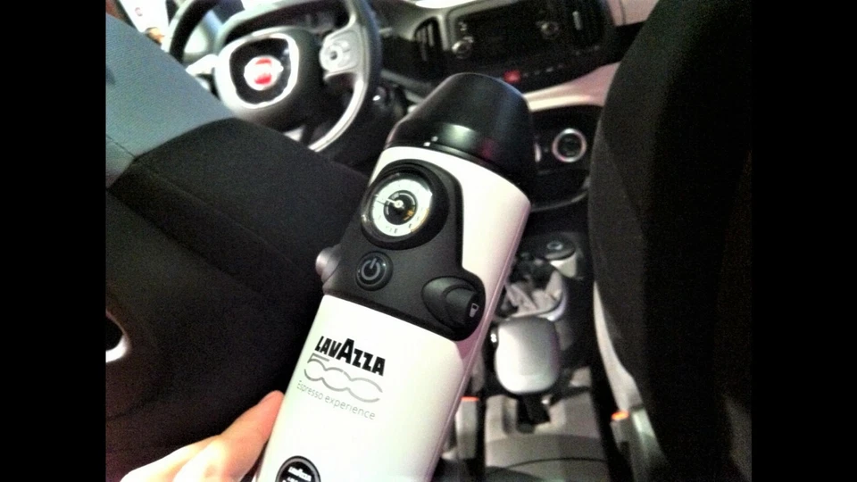 MACCHINA DA CAFFE' DA VIAGGIO LAVAZZA PER AUTO CAMION CAMPER 12V 140W-A MODO MIO - Imagen 3 de 4