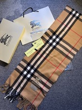 Écharpe Burberry beige à carreaux Neuve