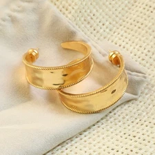 Julie Vos - Savoy Gold Medium Hoop Earrings
