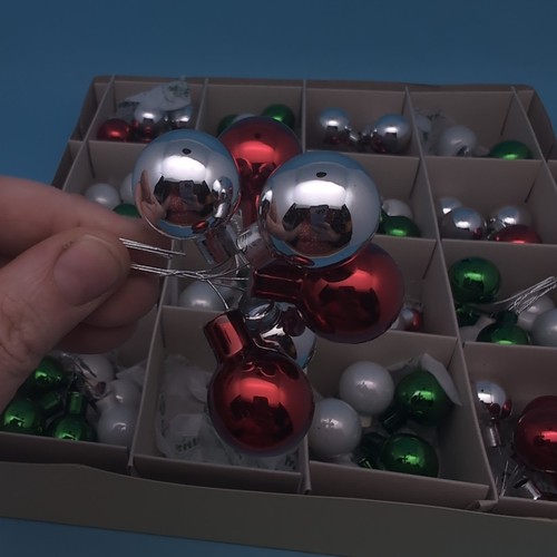 Christopher Radko Shiny Brite Christmas Ornaments 16 CLUSTERS RED GREEN SILVER - Picture 5 of 10