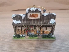 Cracker Barrel 2005 Christmas Ornament Old Country Store 4x3”