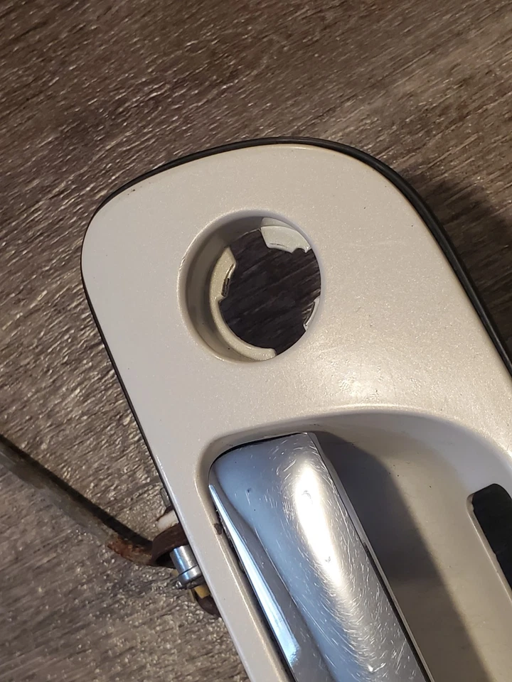 1992-2002 Lincoln Continental White Pearl WF Driver Front Door Handle Lh Outer Foto 4 de 4