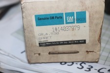 Nos 1981 - 91 Gmc Chevrolet Np208 Transfer Case Front Output Shaft 14037979 Nos 1981 - 91 Gmc Chevrolet Np208 Transfer Case Front Output Shaft 14037979