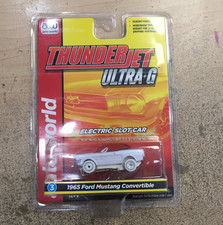 AUTO WORLD SLOT CAR W/WHITE TIRES - DONT BE AFFRAID - MAKE OFFERS