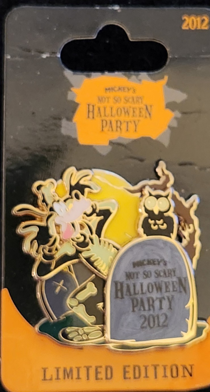 Disney Not So Scary Halloween Party Goofy Skeleton Pin 2012