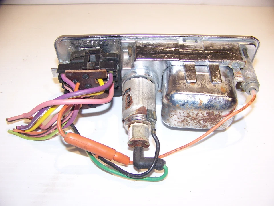 Chrysler New Yorker 1977 diestro ventana eléctrica cerradura puerta cenicero encendedor conjunto #3589783 Foto 3 de 4