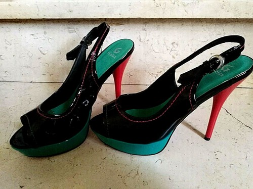 Sandali Neri con Plateau Alto online | Showroom di Stylosophy
