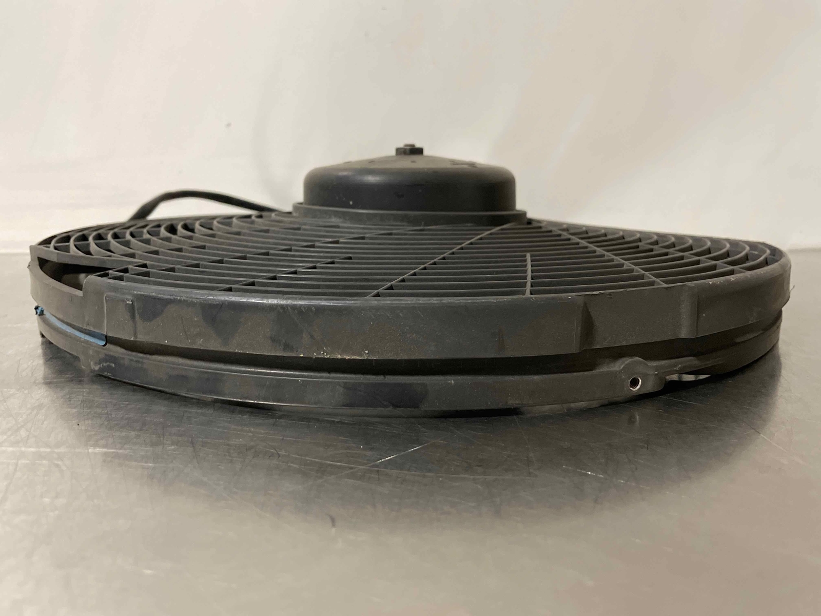 1987 MERCEDES BENZ 190 ENGINE COOLING FAN MOTOR 0005007993 112K MI 
