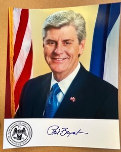 Phil Bryant 8x10 w preprinted signature Mississippi Governor Republican 